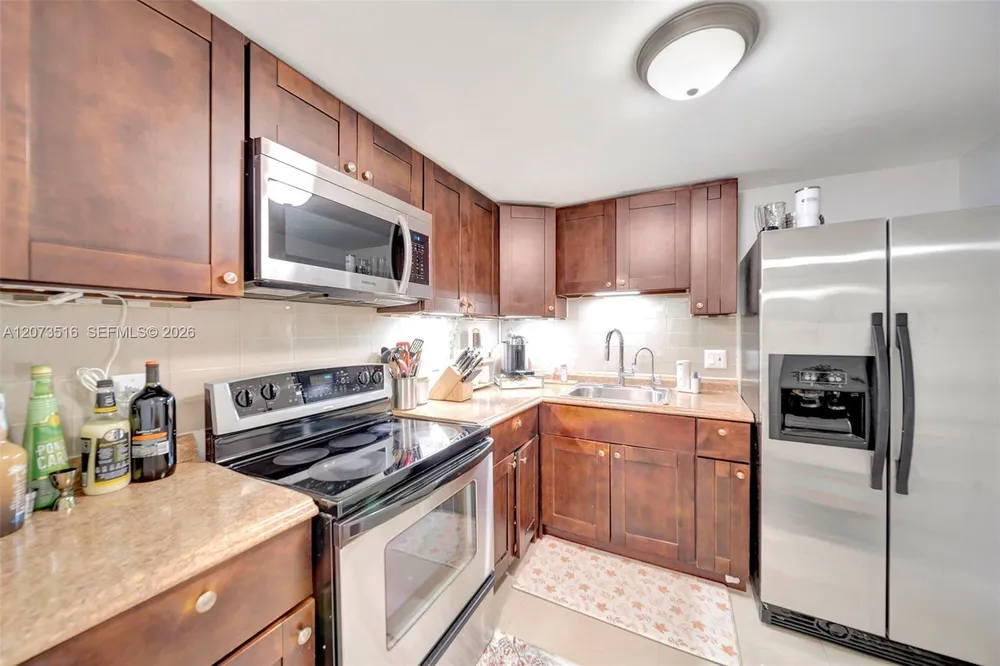1801 S Ocean Dr, Hallandale Beach, FL 33009