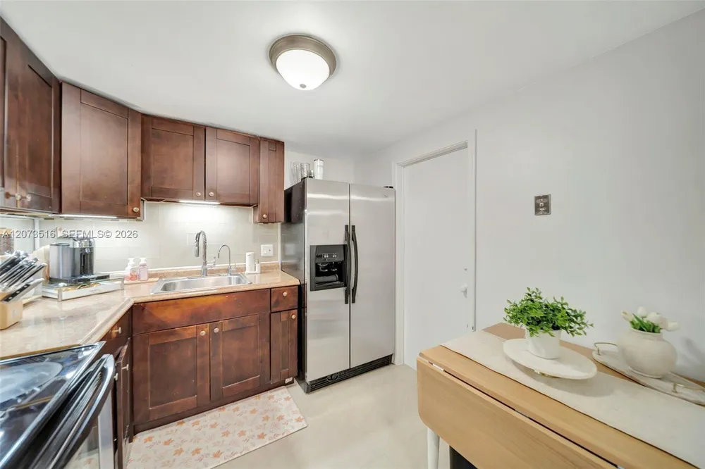 1801 S Ocean Dr, Hallandale Beach, FL 33009