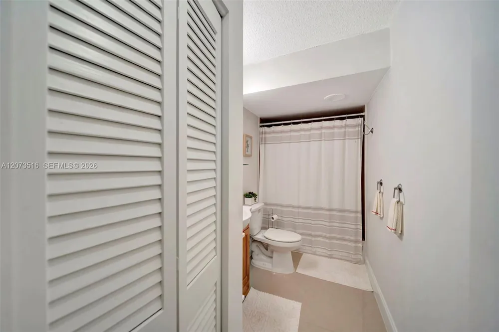 1801 S Ocean Dr, Hallandale Beach, FL 33009