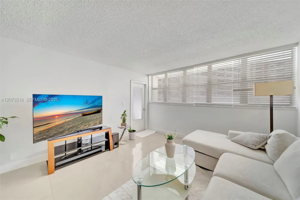 1801 S Ocean Dr, Hallandale Beach, FL 33009