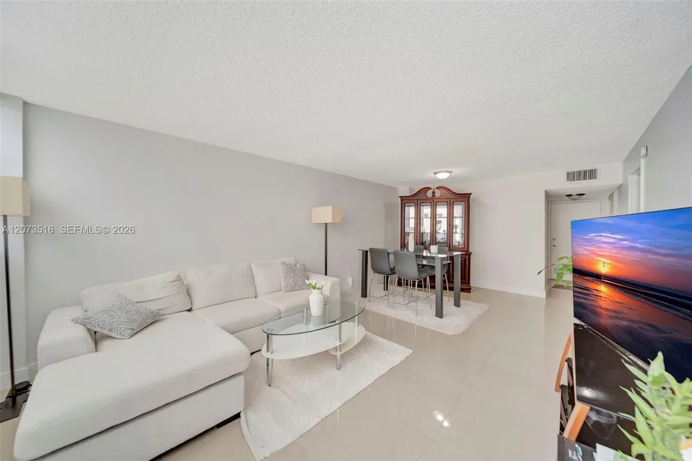 1801 S Ocean Dr, Hallandale Beach, FL 33009