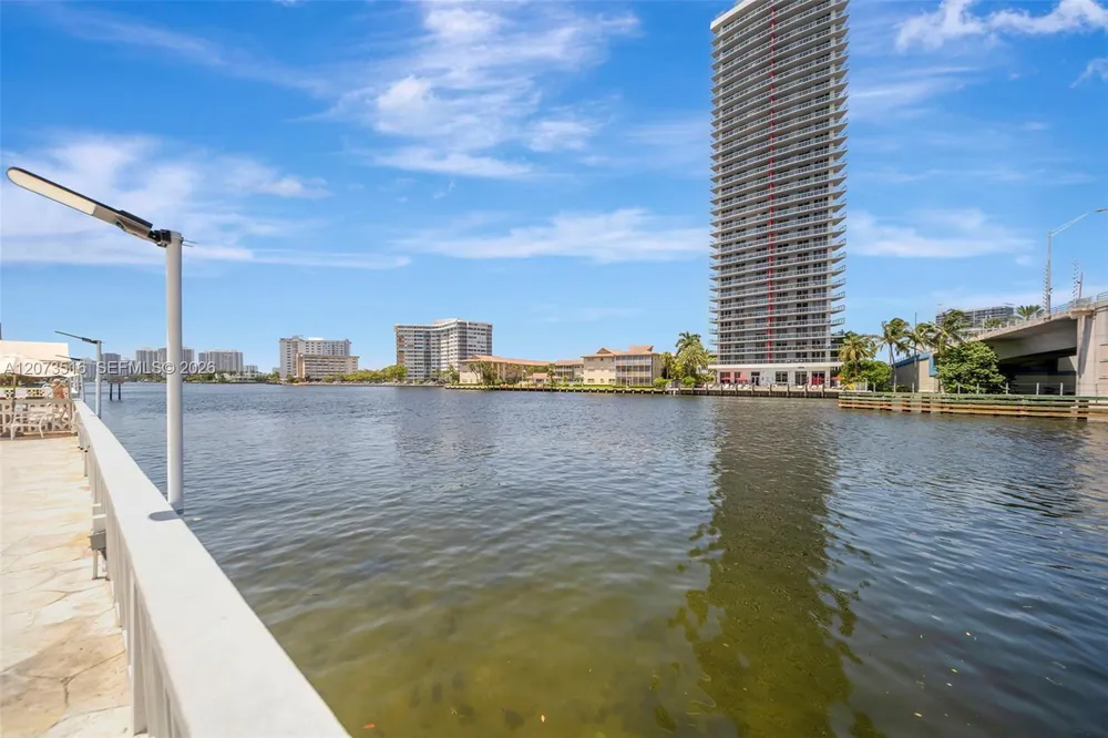 1801 S Ocean Dr, Hallandale Beach, FL 33009