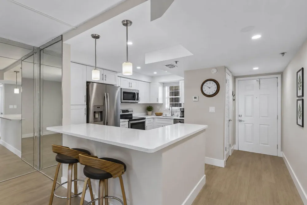 3150 W Rolling Hills Circle, Davie, FL 33328