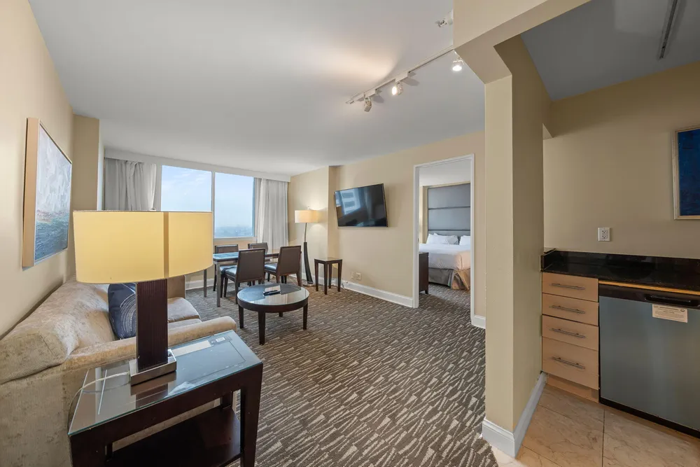 2670 E Sunrise Blvd, Fort Lauderdale, FL 33304