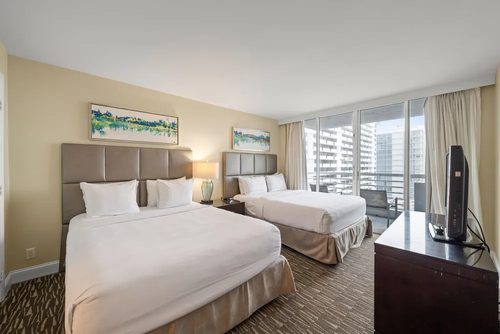 2670 E Sunrise Blvd, Fort Lauderdale, FL 33304