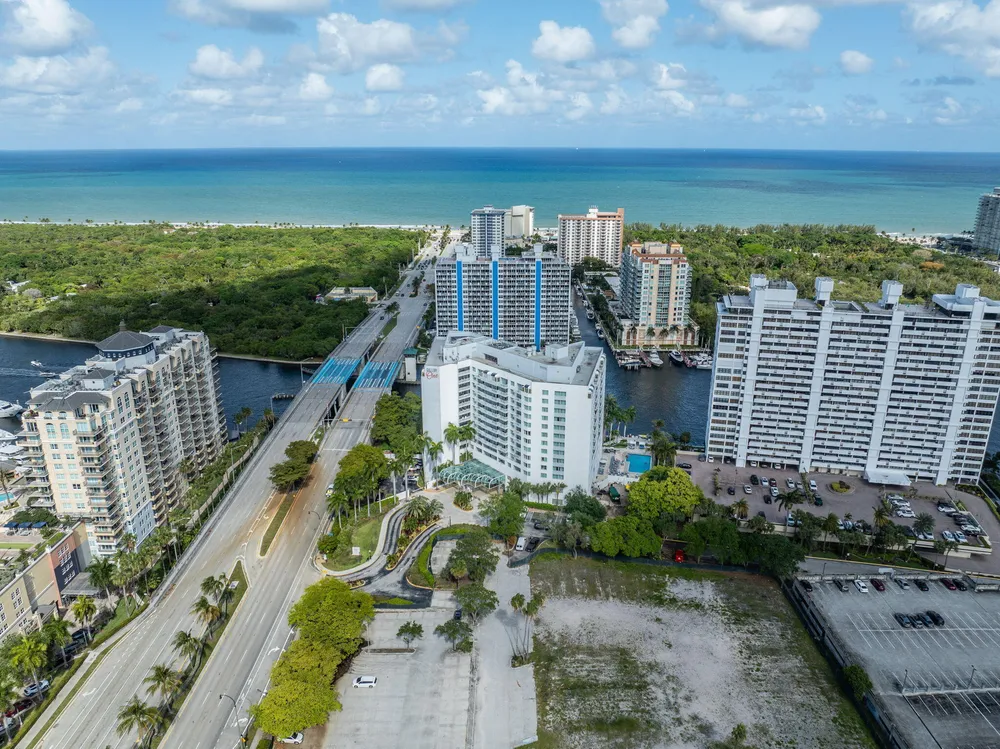 2670 E Sunrise Blvd, Fort Lauderdale, FL 33304