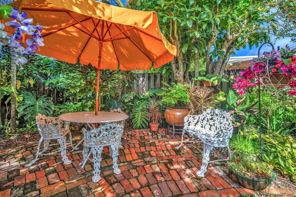 8380 NW 28th St, Sunrise, FL 33322