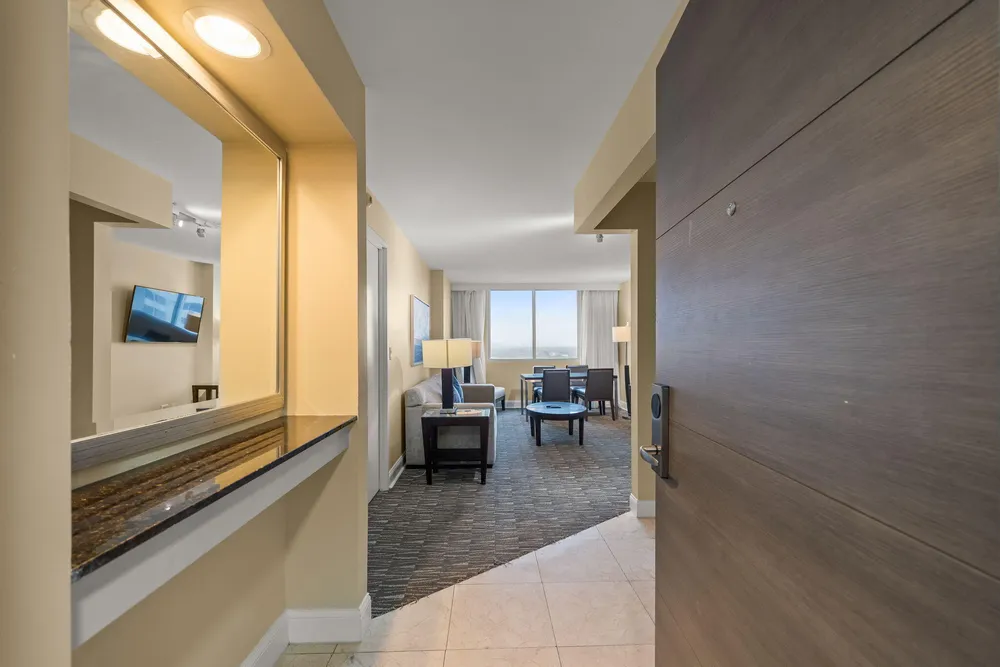 2670 E Sunrise Blvd, Fort Lauderdale, FL 33304