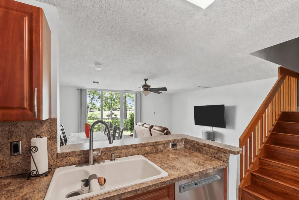 7127 Woodmont Way, Tamarac, FL 33321