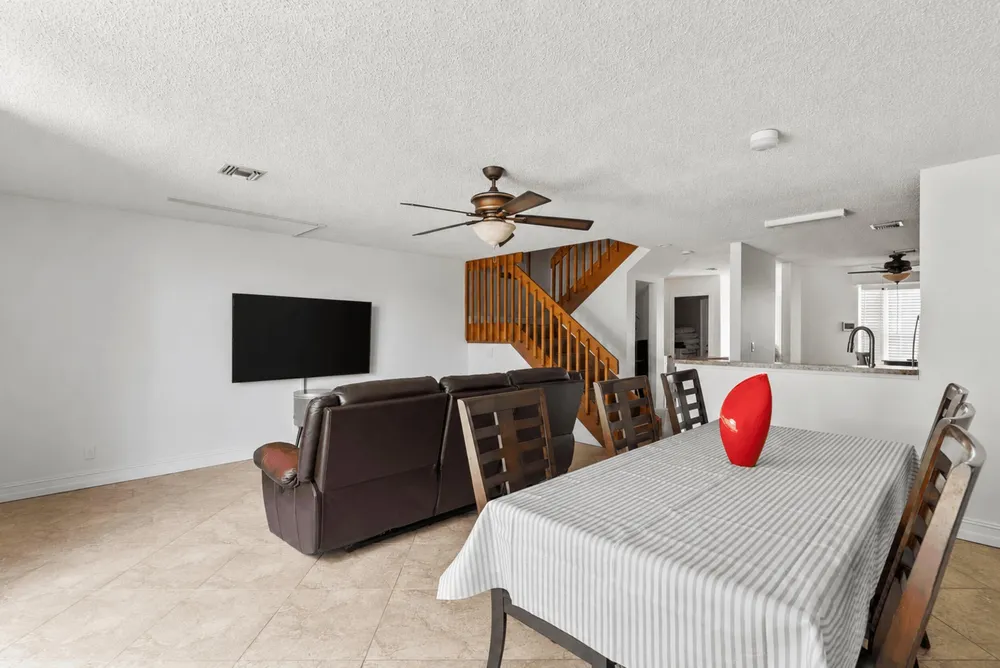 7127 Woodmont Way, Tamarac, FL 33321