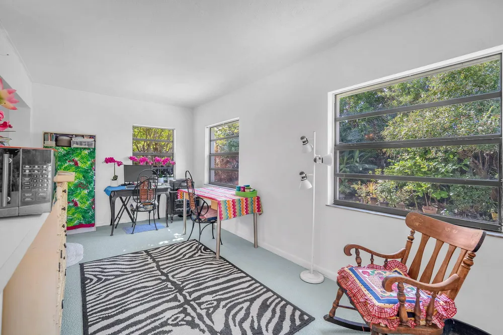 8380 NW 28th St, Sunrise, FL 33322