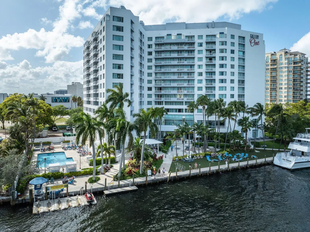 2670 E Sunrise Blvd, Fort Lauderdale, FL 33304