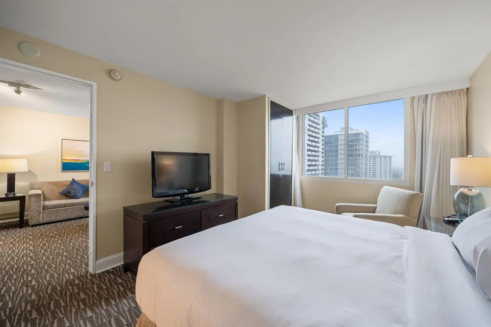 2670 E Sunrise Blvd, Fort Lauderdale, FL 33304