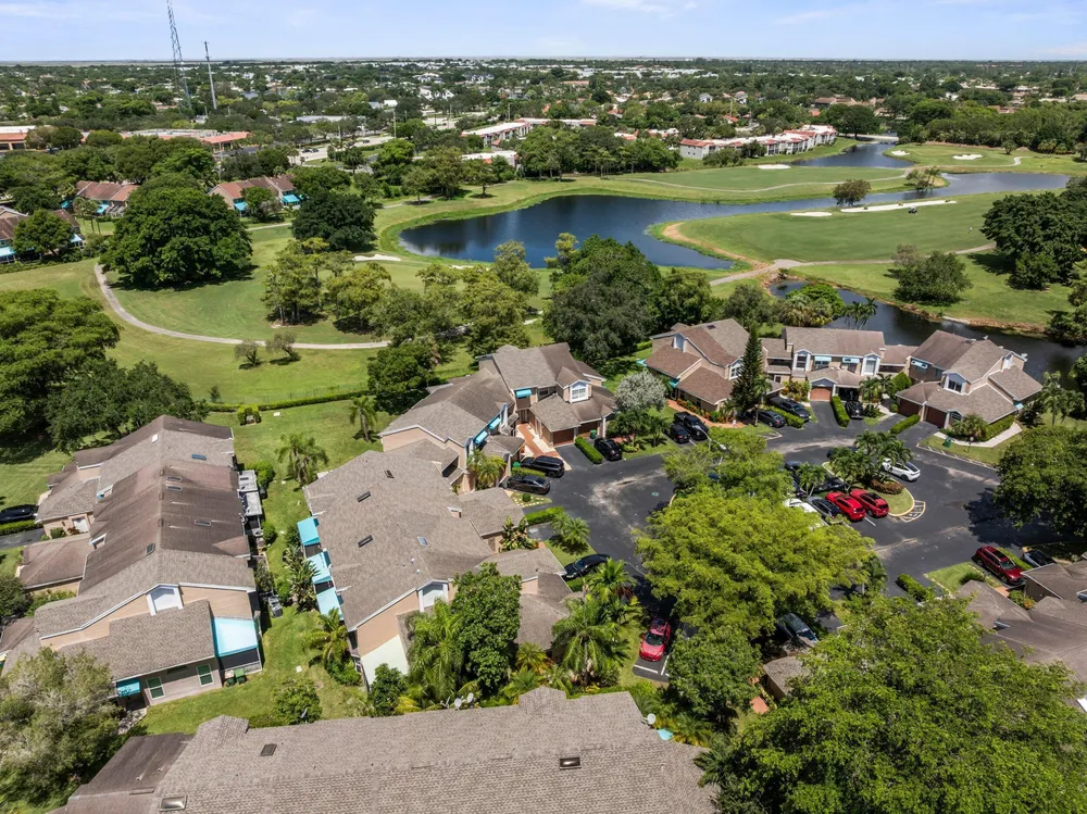 7127 Woodmont Way, Tamarac, FL 33321