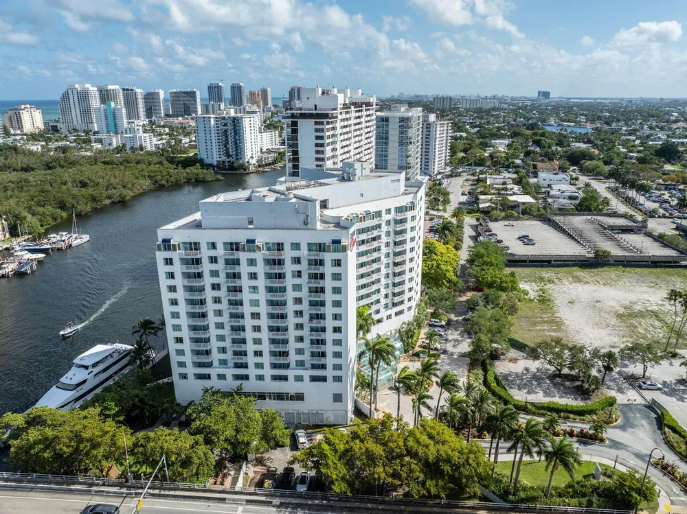 2670 E Sunrise Blvd, Fort Lauderdale, FL 33304