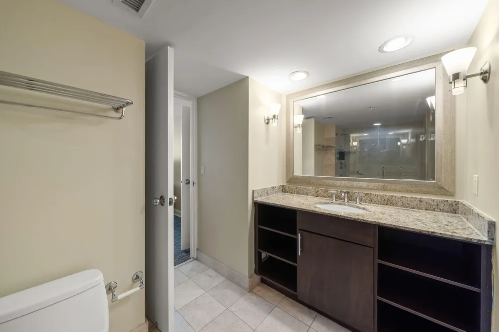 2670 E Sunrise Blvd, Fort Lauderdale, FL 33304