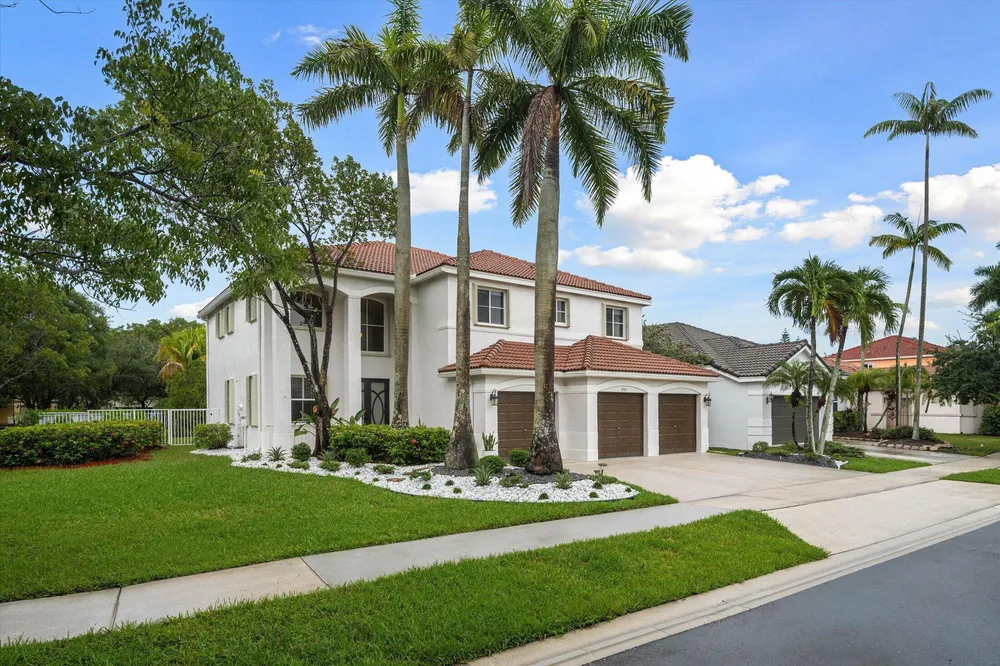 890 Hawthorn Terrace, Weston, FL 33327