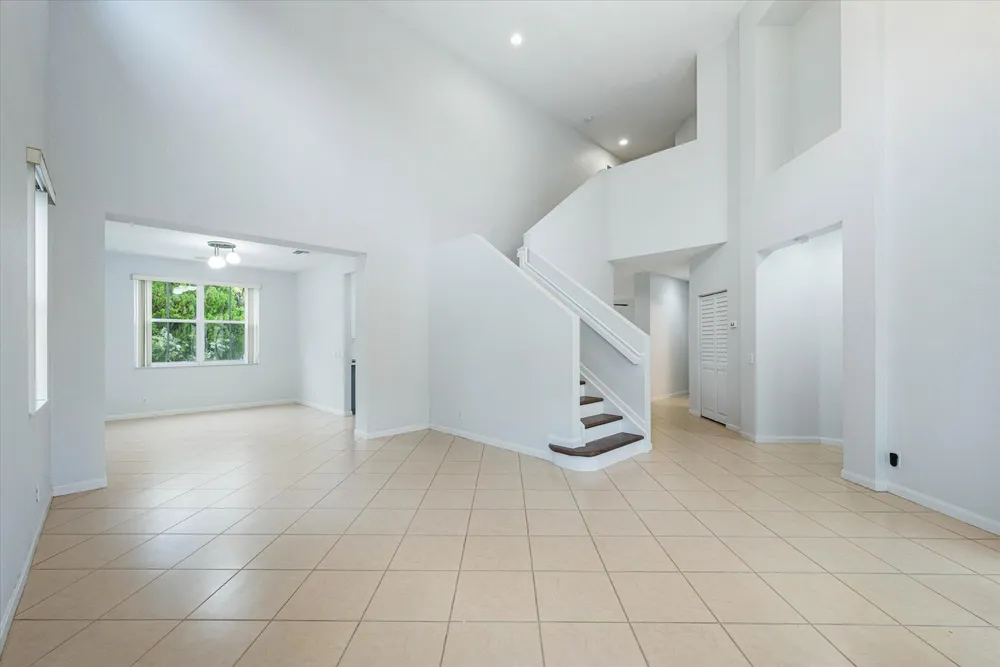 890 Hawthorn Terrace, Weston, FL 33327