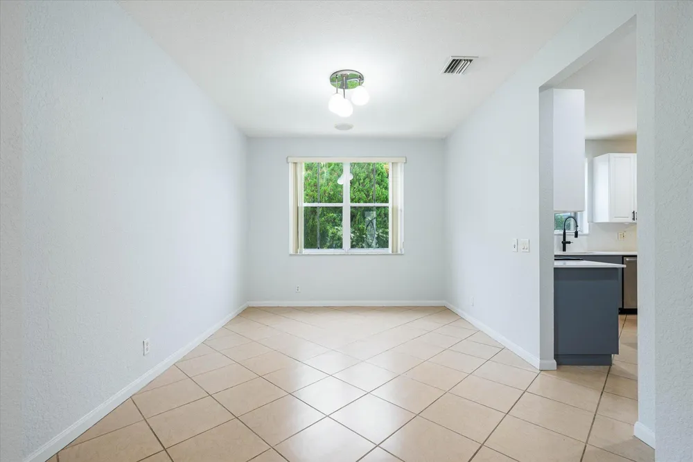 890 Hawthorn Terrace, Weston, FL 33327