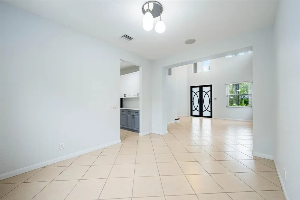 890 Hawthorn Terrace, Weston, FL 33327
