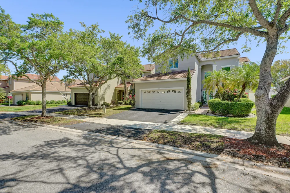 873 Stanton Dr, Weston, FL 33326