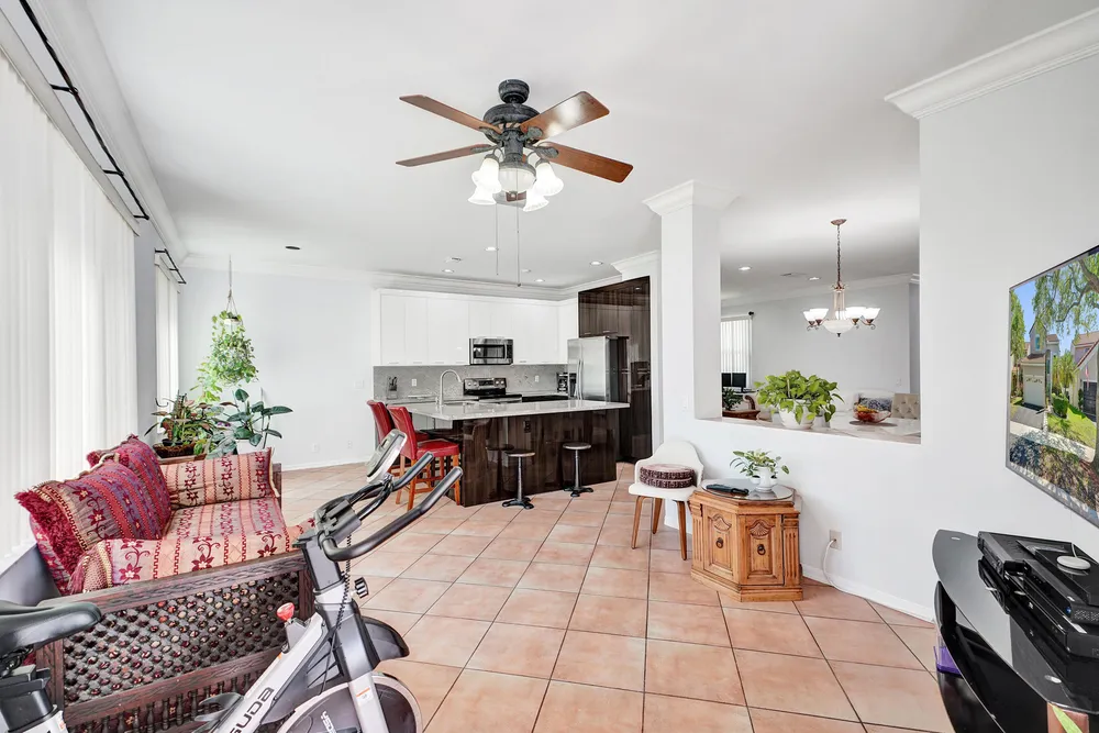 873 Stanton Dr, Weston, FL 33326