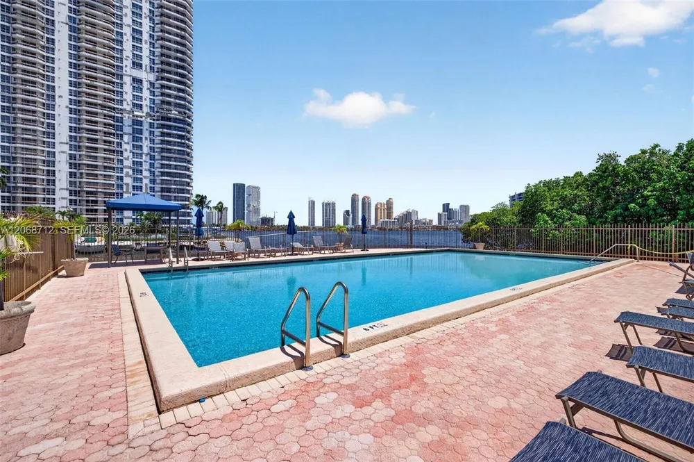 3350 NE 192nd St, Aventura, FL 33180