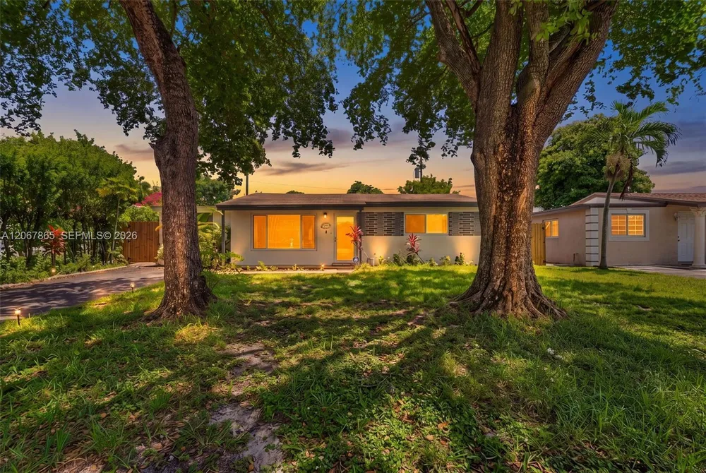 6919 SW 22nd Ct, Miramar, FL 33023