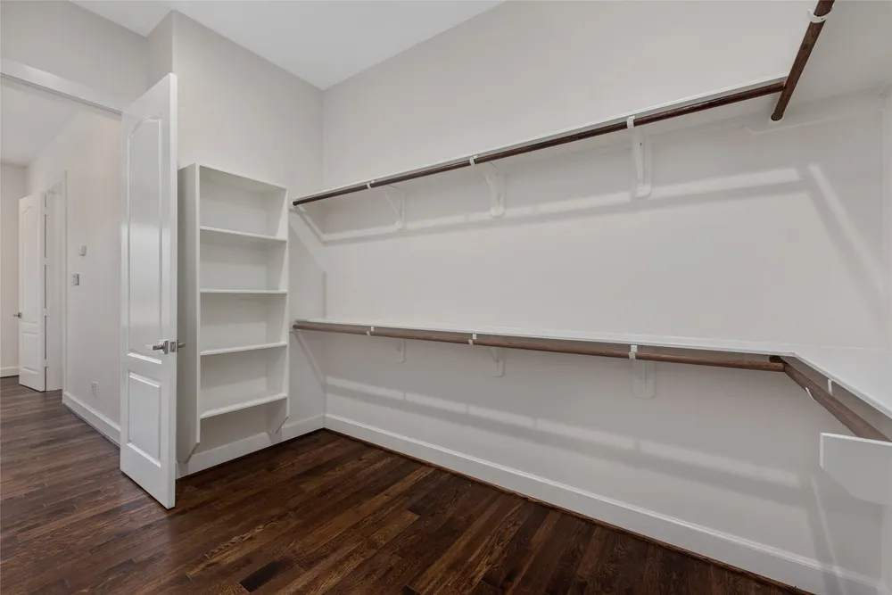 9406 Glenfield Ct, Houston, TX 77096