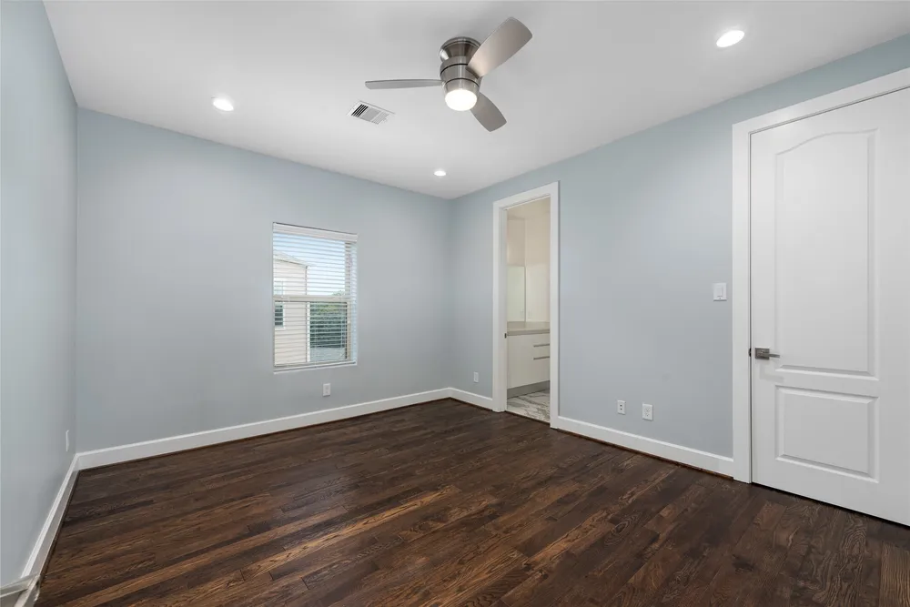 9406 Glenfield Ct, Houston, TX 77096