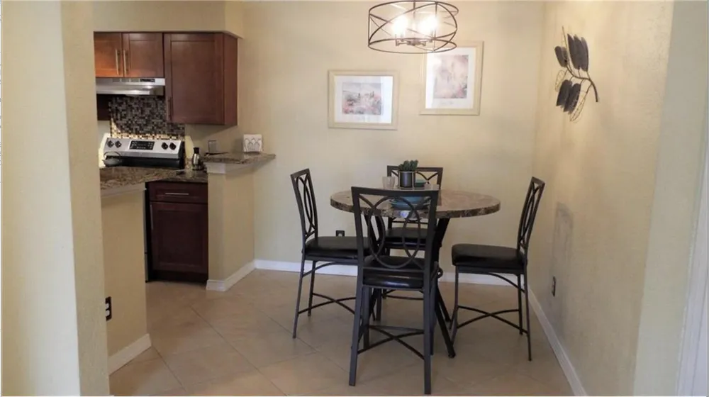 833 Riverside Dr, Coral Springs, FL 33071