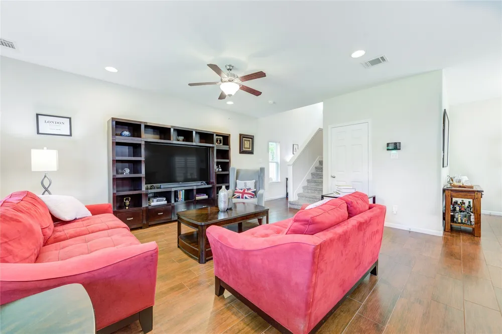 6314 Cebra St, Houston, TX 77091
