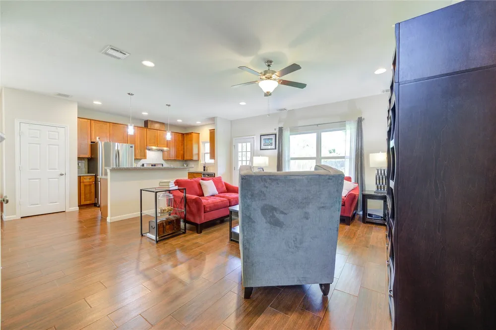 6314 Cebra St, Houston, TX 77091