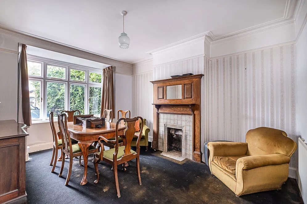 Elmfield Avenue, Teddington, TW11 photo 2