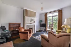 Elmfield Avenue, Teddington, TW11 photo 3