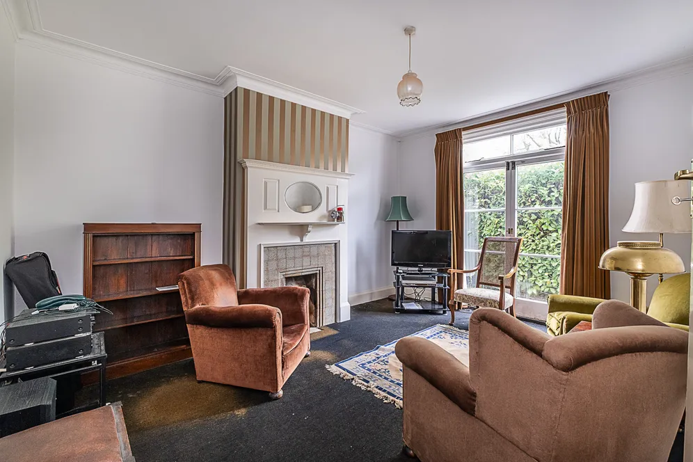 Elmfield Avenue, Teddington, TW11 photo 3