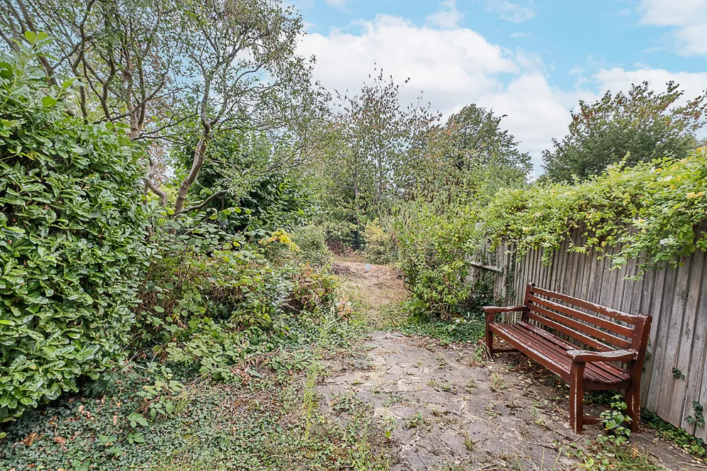 Elmfield Avenue, Teddington, TW11 photo 5