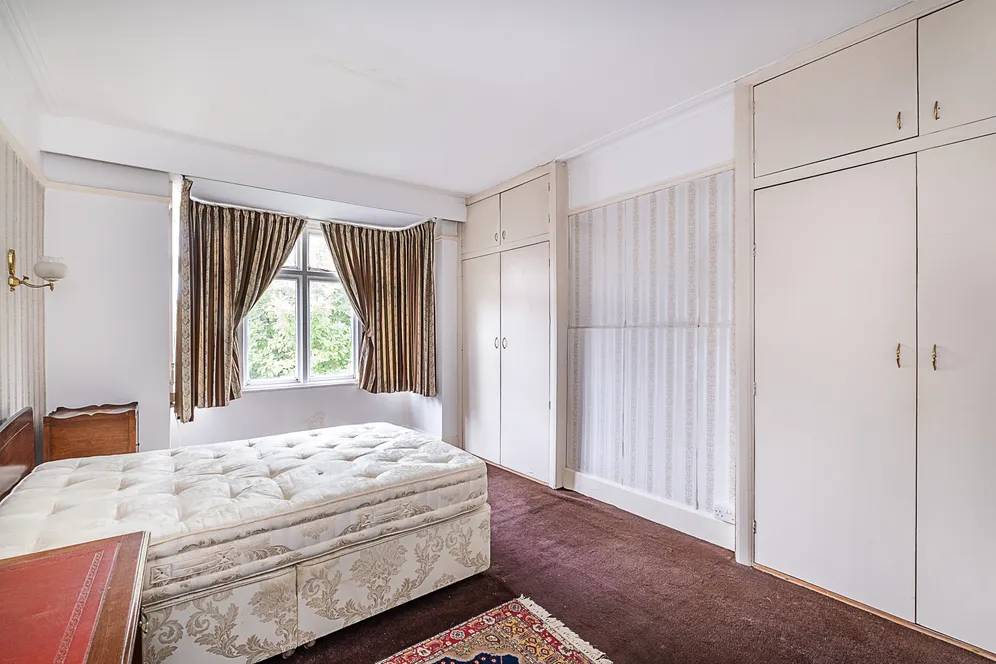 Elmfield Avenue, Teddington, TW11 photo 6