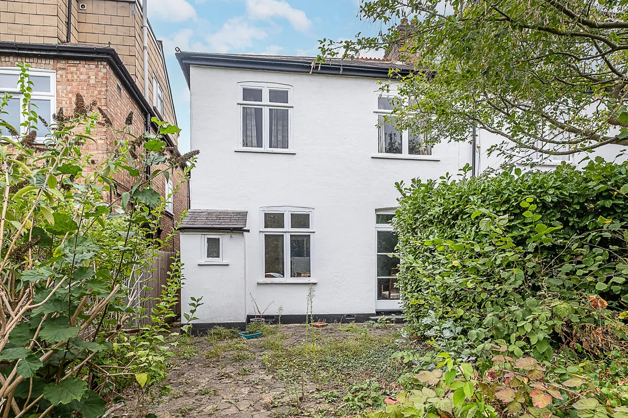 Elmfield Avenue, Teddington, TW11 photo 9