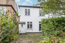 Elmfield Avenue, Teddington, TW11 photo 9