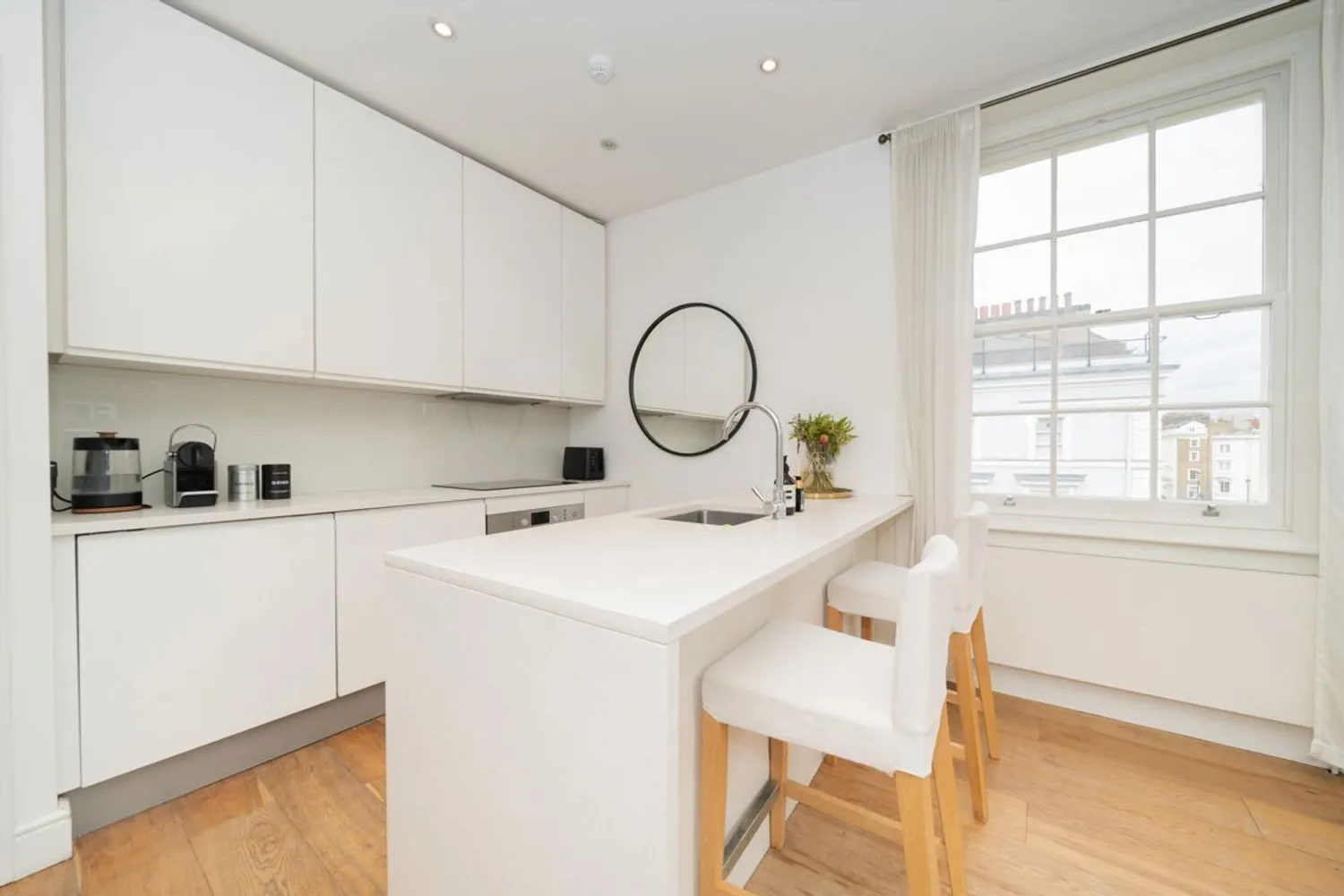 Belgrave Road, London, SW1V photo 2