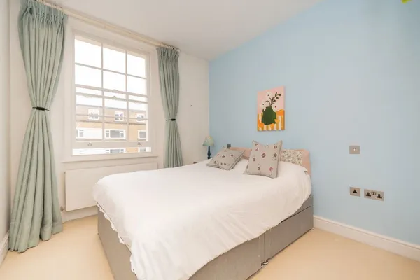 Belgrave Road, London, SW1V photo 3
