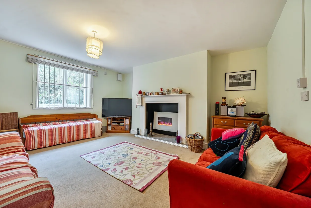Milverton Crescent, Leamington Spa, CV32 photo 9
