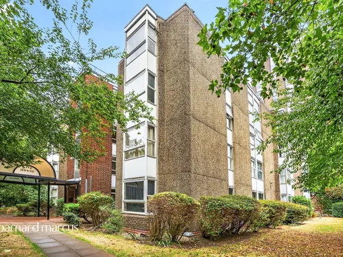 Meyrick Road, Londonphoto