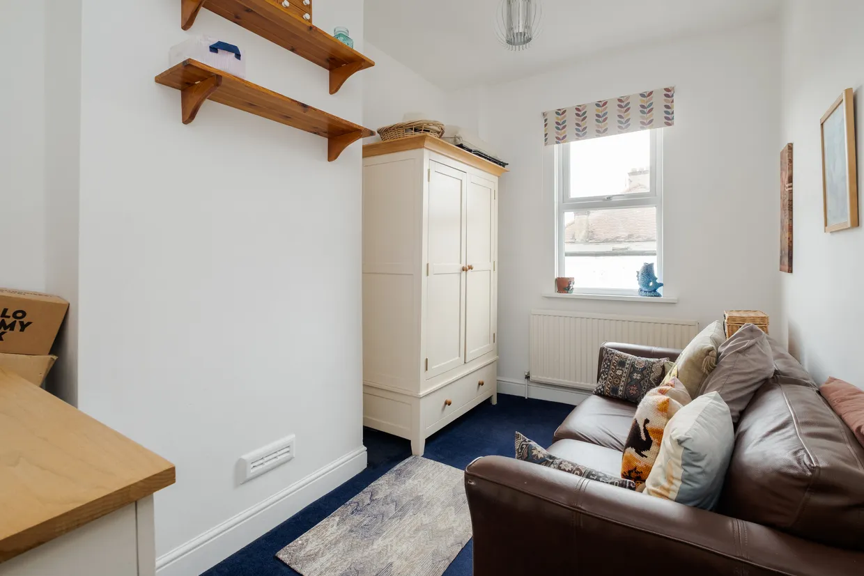 Pembroke Road, London, N10 photo 6