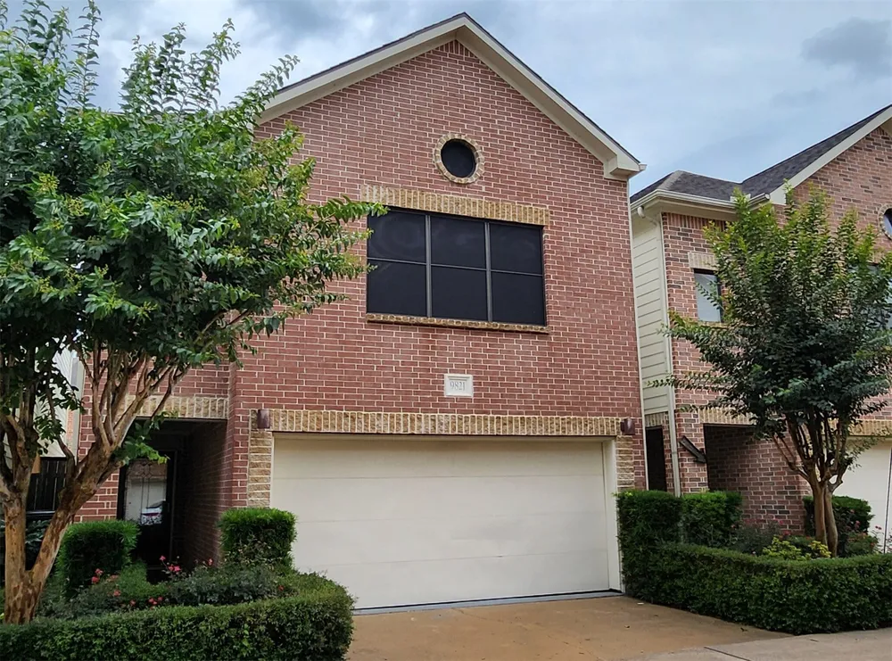 9821 Meredith Elise Ct, Houston, TX 77025