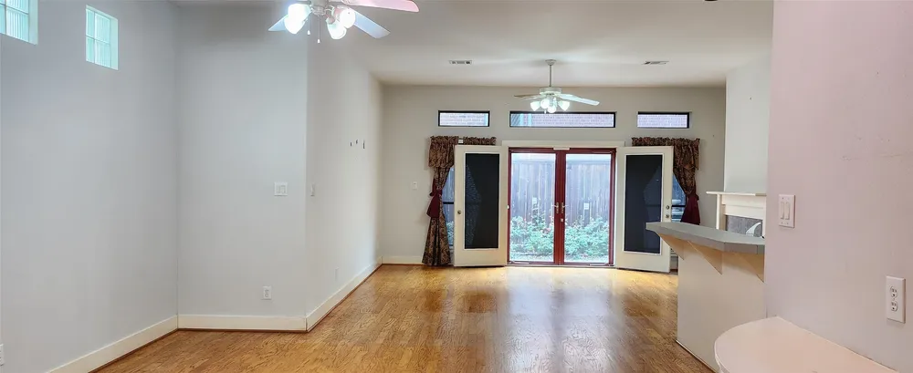 9821 Meredith Elise Ct, Houston, TX 77025