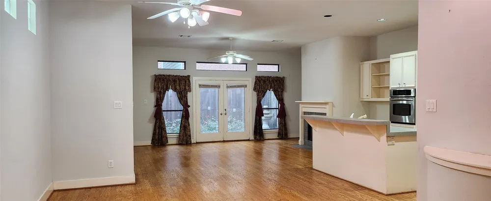 9821 Meredith Elise Ct, Houston, TX 77025