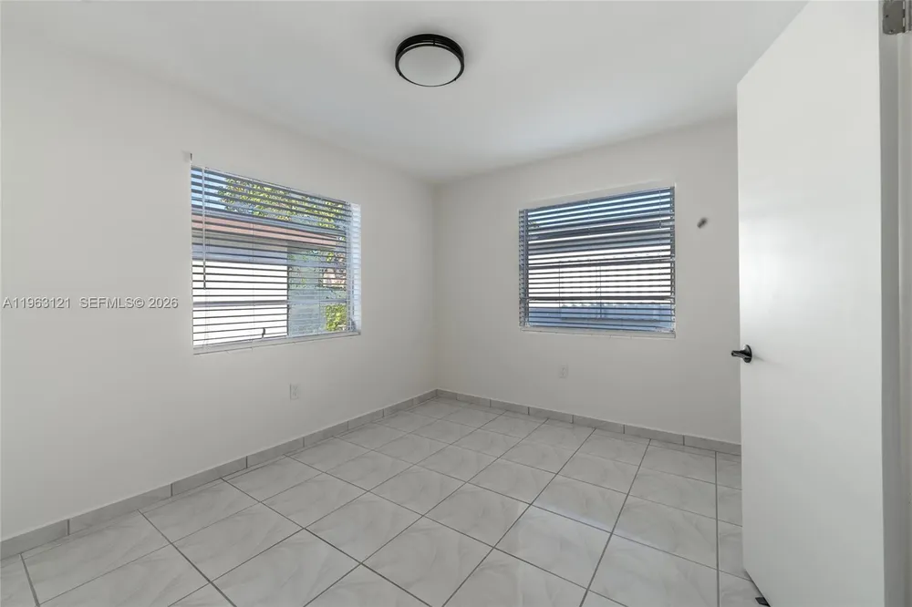 1631 SW 21st St, Miami, FL 33145
