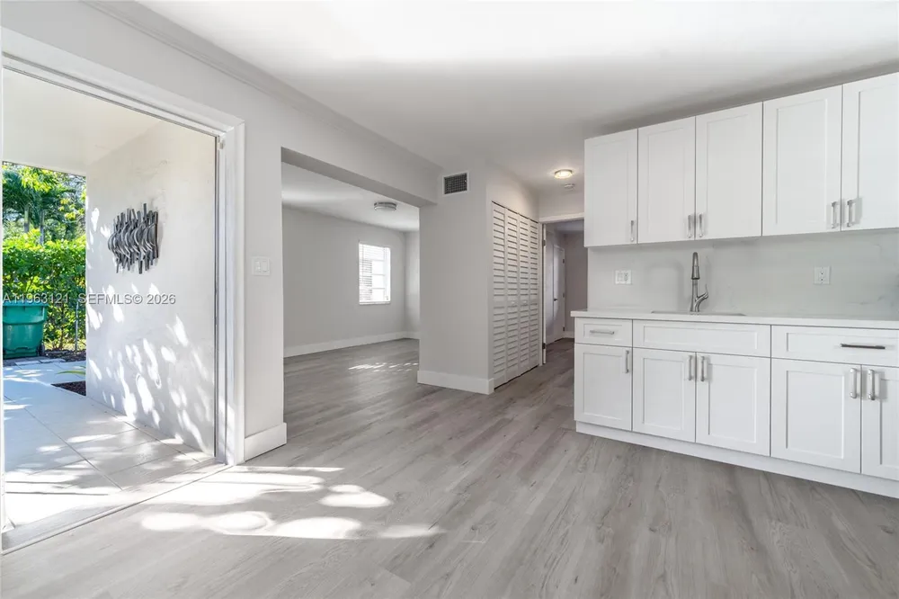 1631 SW 21st St, Miami, FL 33145